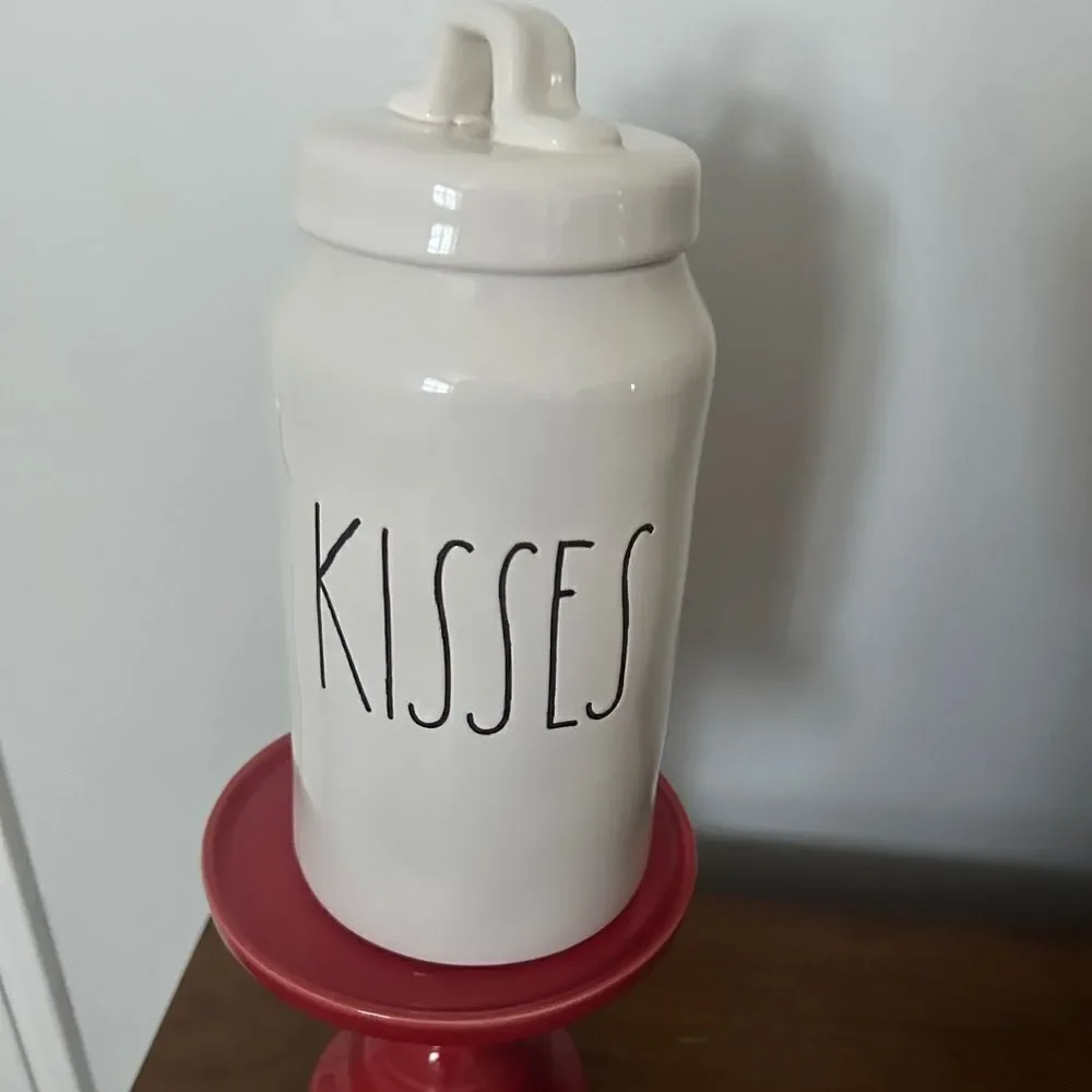 Rae Dunn Kisses Canister
